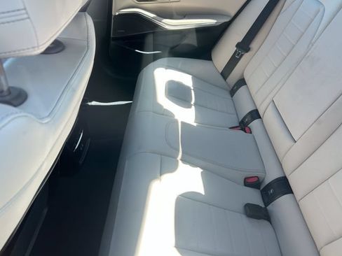 Used 2021 BMW 330e RWD image 9
