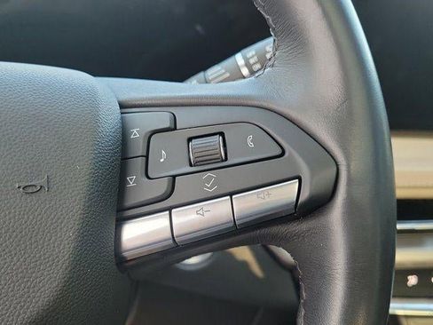 Certified 2024 Cadillac XT4 Luxury FWD image 24