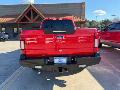 Used 2022 Ford F350 Lariat w/ Lariat Ultimate Package image 5