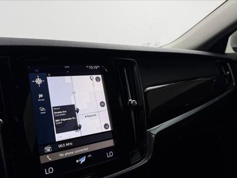 Used 2018 Volvo S90 T5 Momentum w/ Convenience Package FWD image 29