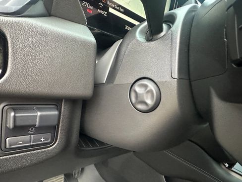 Used 2025 GMC Yukon Denali w/ Denali Reserve Package image 46