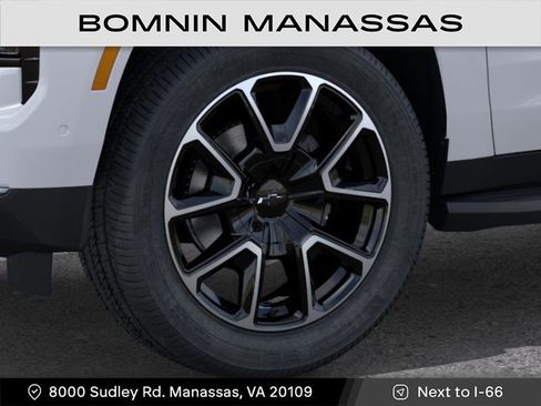 New 2026 Chevrolet Suburban RST w/ Comfort Package AWD/4WD image 9