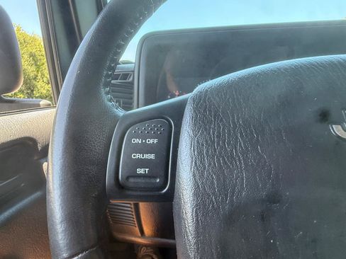 Used 2004 Jeep Wrangler 4WD image 19