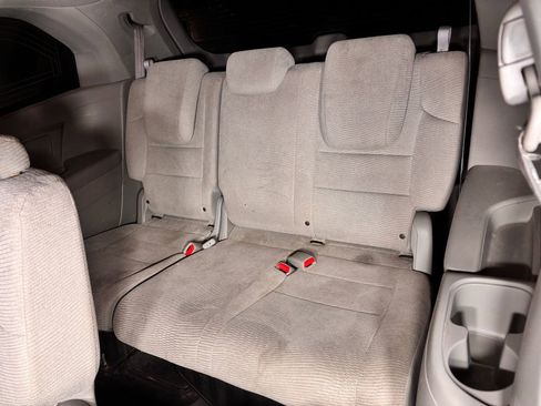 Used 2011 Honda Odyssey EX image 19