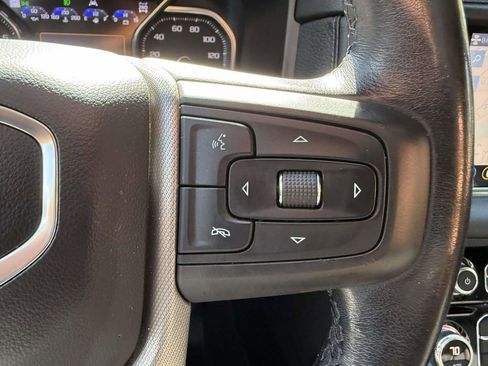 Used 2021 GMC Yukon Denali w/ Denali Premium Package image 22