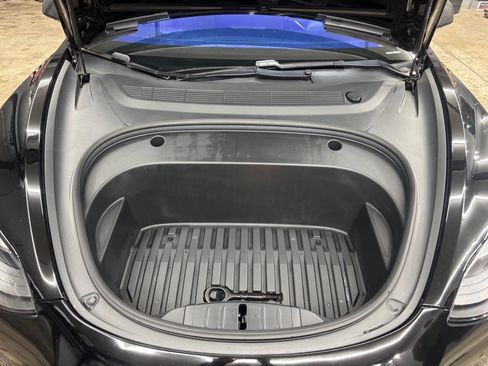 Used 2021 Tesla Model 3 Performance image 10