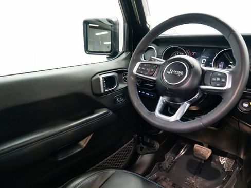 Used 2023 Jeep Wrangler Unlimited Rubicon 4xe AWD/4WD image 11