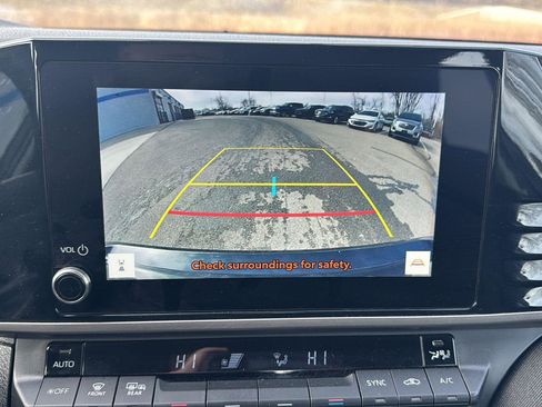 Used 2025 Toyota Camry LE image 15