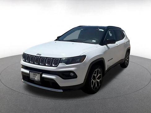 Used 2025 Jeep Compass Limited AWD/4WD image 7