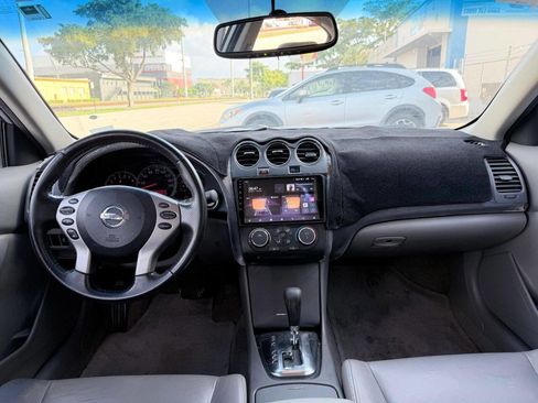 Used 2012 Nissan Altima 2.5 S w/ 20th Anniversary Pkg image 14