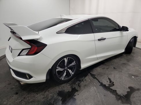 Used 2016 Honda Civic Touring image 9