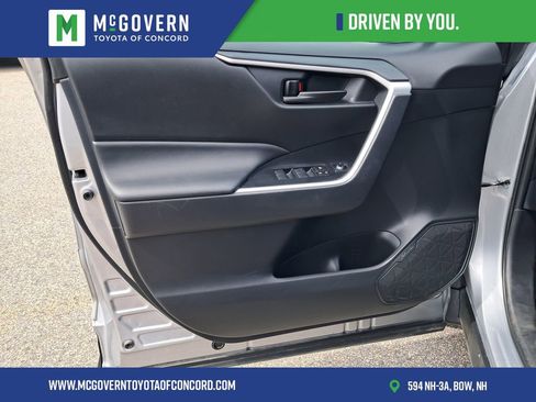Used 2024 Toyota RAV4 LE AWD/4WD image 13