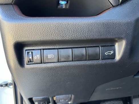 Used 2022 Toyota RAV4 Limited image 21