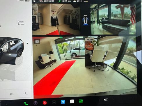 Used 2024 Tesla Model Y Long Range AWD/4WD image 15