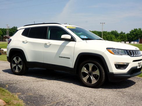 Used 2020 Jeep Compass Latitude image 5