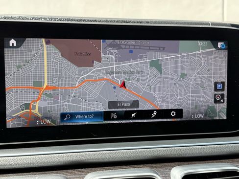 Used 2022 Mercedes-Benz GLS 450 4MATIC image 12