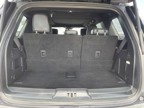 Used 2023 Ford Expedition Limited RWD image 13