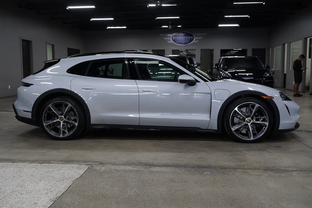 Used 2023 Porsche Taycan 4S AWD/4WD image 6