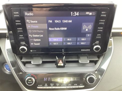 Used 2022 Toyota Corolla LE image 21