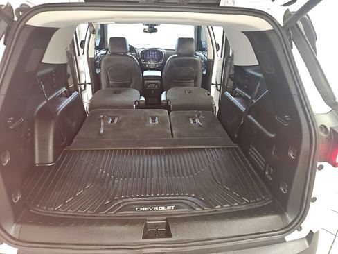 Used 2020 Chevrolet Traverse LT w/ Driver Confidence II Package AWD/4WD image 27