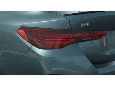New 2026 BMW i4 xDrive40i image 9