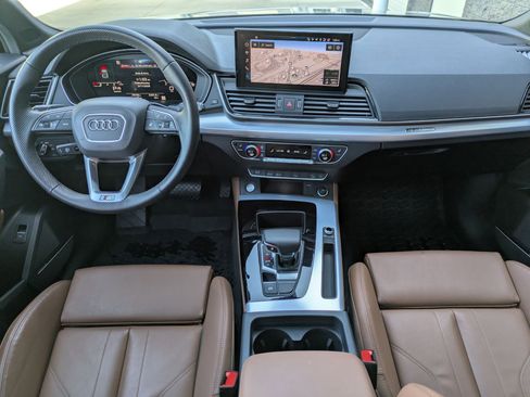 Certified 2025 Audi Q5 2.0T Premium Plus w/ Premium Plus Package image 23