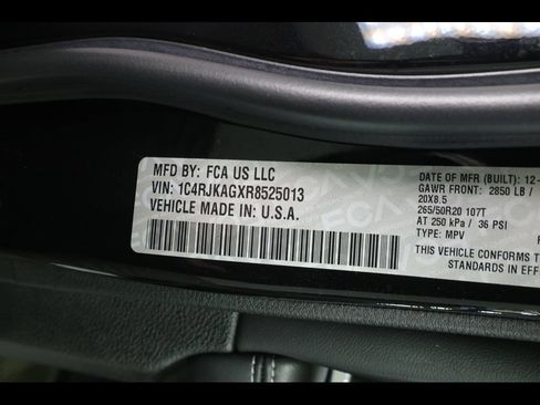 Used 2024 Jeep Grand Cherokee L Altitude AWD/4WD image 31