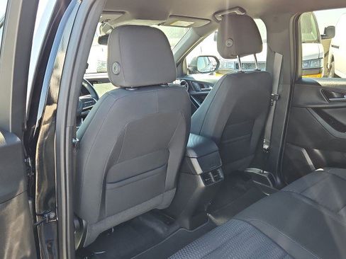 Used 2025 Chevrolet Equinox LT FWD image 21