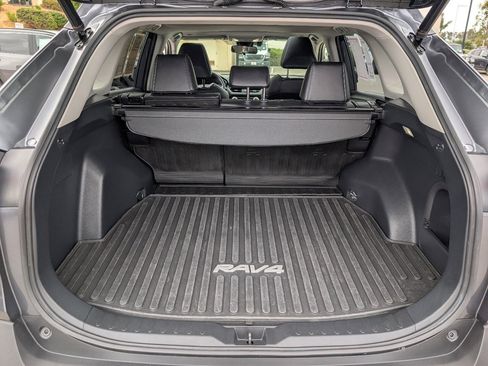 Used 2023 Toyota RAV4 XLE Premium AWD/4WD image 9