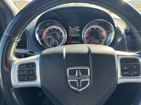 Used 2019 Dodge Grand Caravan GT image 6