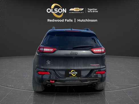 Used 2015 Jeep Cherokee Trailhawk w/ Comfort/Convenience Group image 4