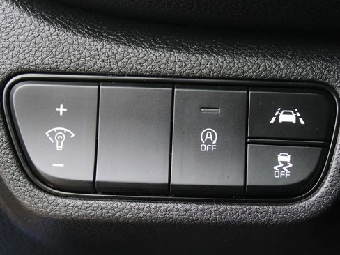 Used 2023 Kia Seltos S w/ Navigation Package FWD image 23