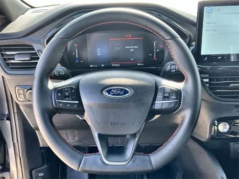 Used 2025 Ford Escape ST-Line w/ Equipment Group 301A image 17