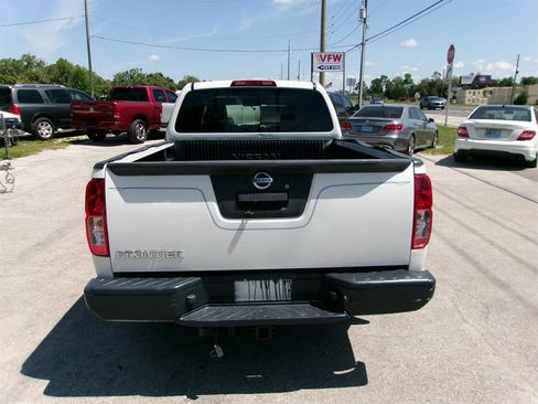 Used 2019 Nissan Frontier S RWD image 8