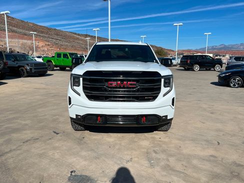 Certified 2025 GMC Sierra 1500 AT4 image 9