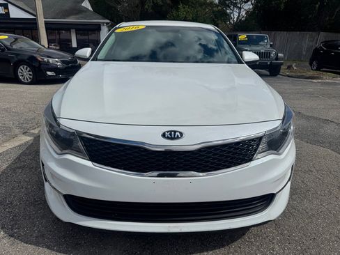 Used 2016 Kia Optima LX image 2