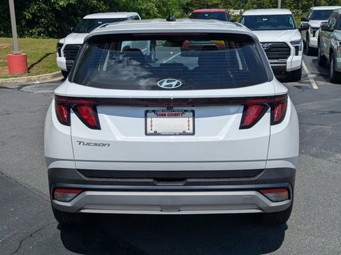Used 2025 Hyundai Tucson SE image 6