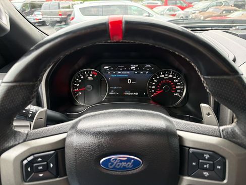 Used 2019 Ford F150 Raptor w/ Equipment Group 802A Luxury AWD/4WD image 29