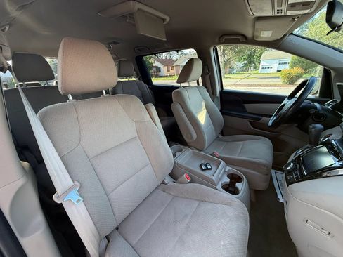 Used 2016 Honda Odyssey SE image 34