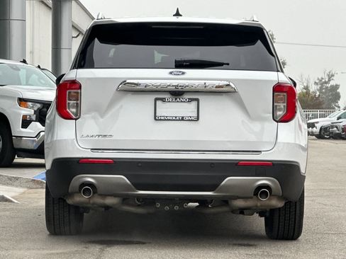 Used 2023 Ford Explorer Limited image 4