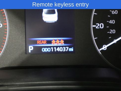 Used 2024 Toyota Corolla SE w/ Convenience Package image 2