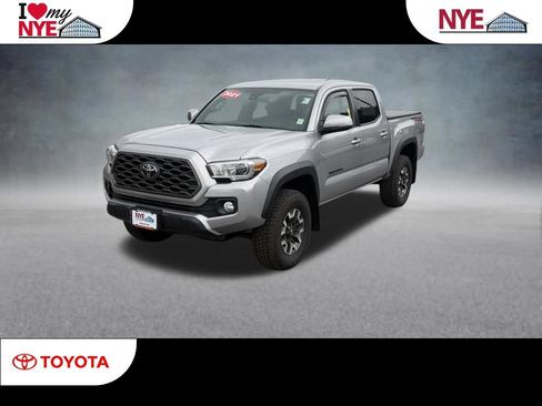 Used 2021 Toyota Tacoma TRD Off-Road w/ Technology Package AWD/4WD image 1