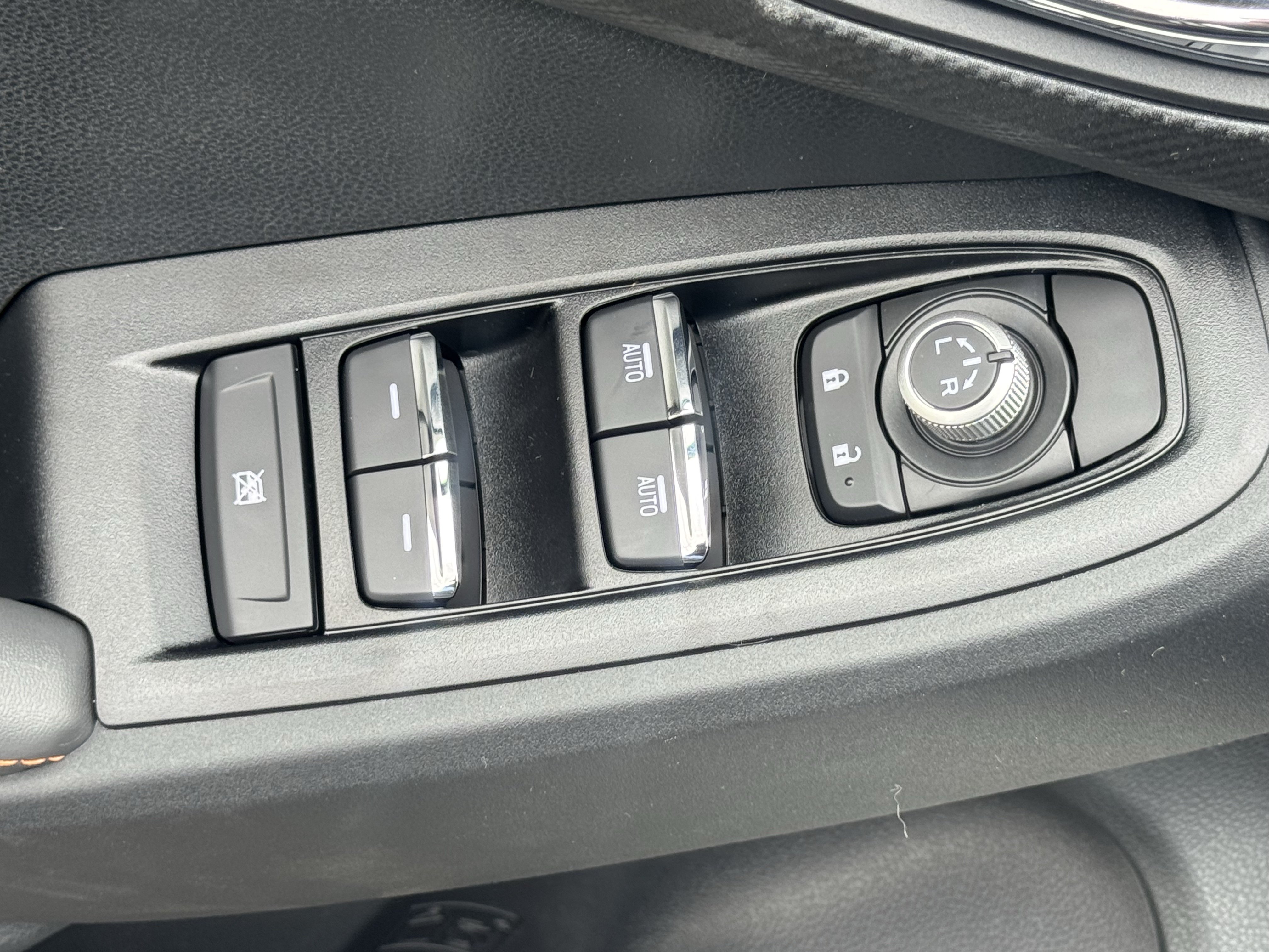 New 2026 Subaru Crosstrek 2.5i Limited AWD/4WD image 16