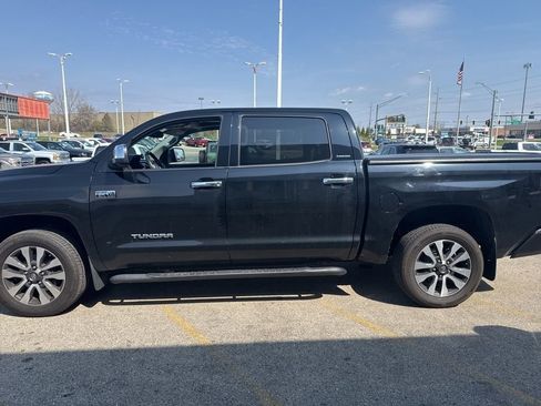 Used 2019 Toyota Tundra Limited w/ Limited Premium Package image 6