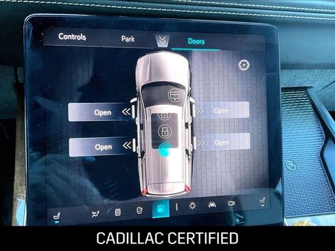 Used 2025 Cadillac Escalade Sport Platinum w/ LPO, ONYX Package AWD/4WD image 33