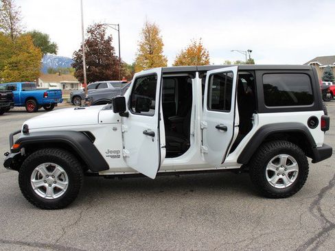 Used 2018 Jeep Wrangler Unlimited Sport S image 8