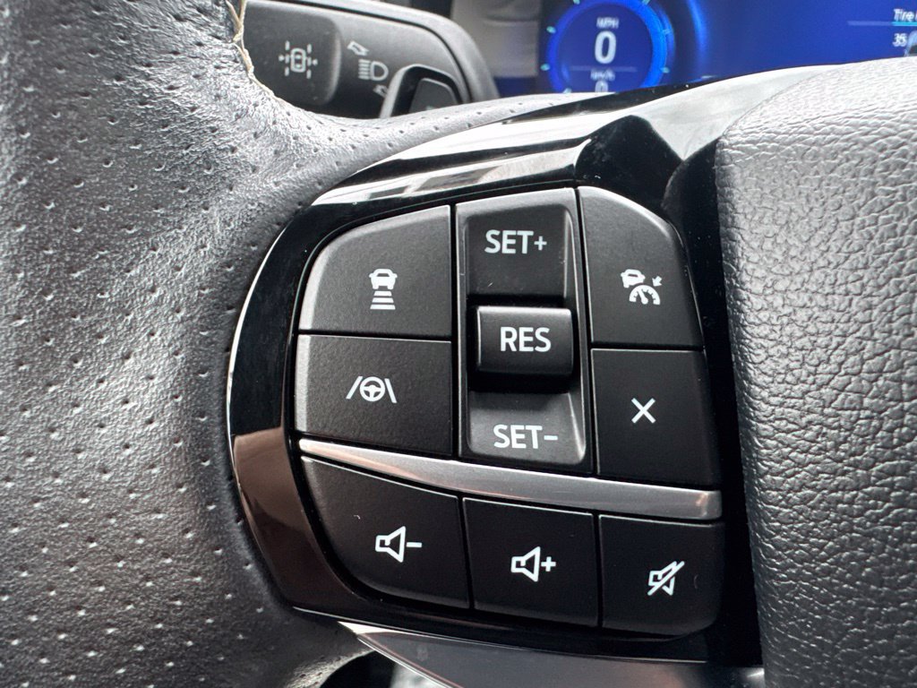Used 2022 Ford Explorer ST w/ ST Street Pack AWD/4WD image 17