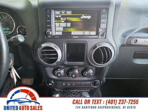 Used 2017 Jeep Wrangler Unlimited Sport AWD/4WD image 16