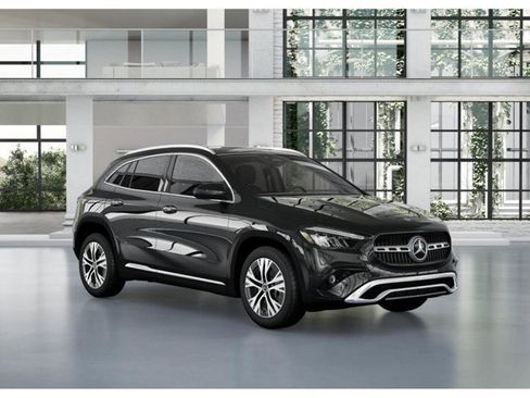 Used 2026 Mercedes-Benz GLA 250 4MATIC image 11