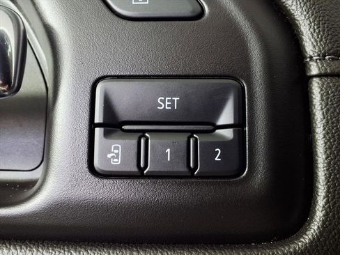 Used 2022 Chevrolet Silverado 1500 LTZ w/ LTZ Premium Texas Edition image 18